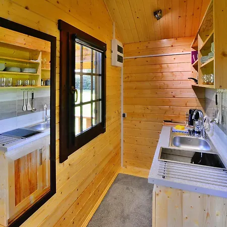 Cottage In Ustronie Near Aquapark Helios, Cleaning Included Hébergement de vacances Ustronie Morskie